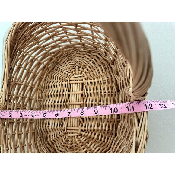 Vintage Wicker Basket With Handle 14 x 12 Inches Bread Fruit Basket - Picture 7 of 8